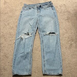 American Eagle Outfitters Women's Light Blue Ripped Boyfriend Jeans